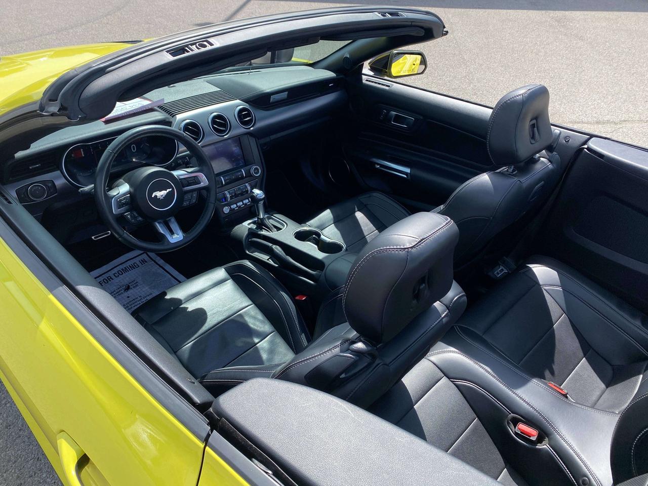2021 Ford Mustang PREMIUM, CLEAN CARFAX, BACK UP CAM, LEATHER! - Photo #10