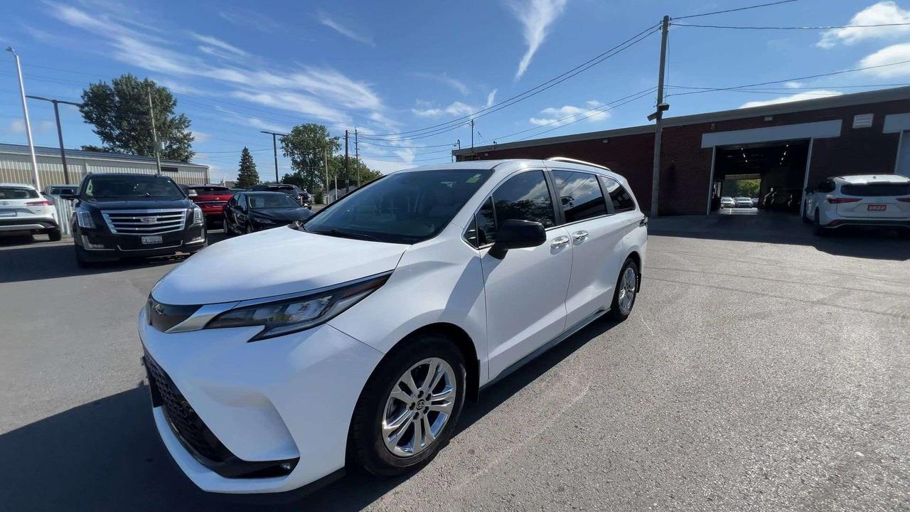 2023 Toyota Sienna XSE PLUS HYBRID AWD |7-PASS| DVD| LEATHER| SUNROOF Photo