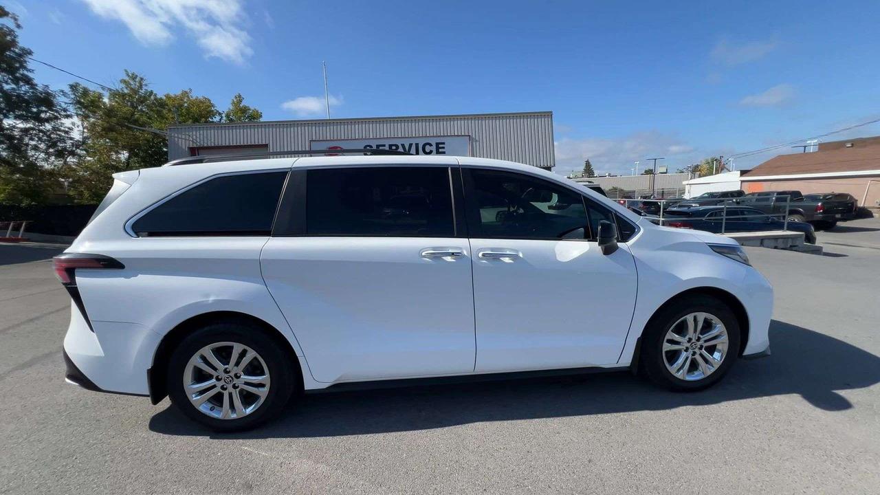 2023 Toyota Sienna XSE PLUS HYBRID AWD |7-PASS| DVD| LEATHER| SUNROOF Photo