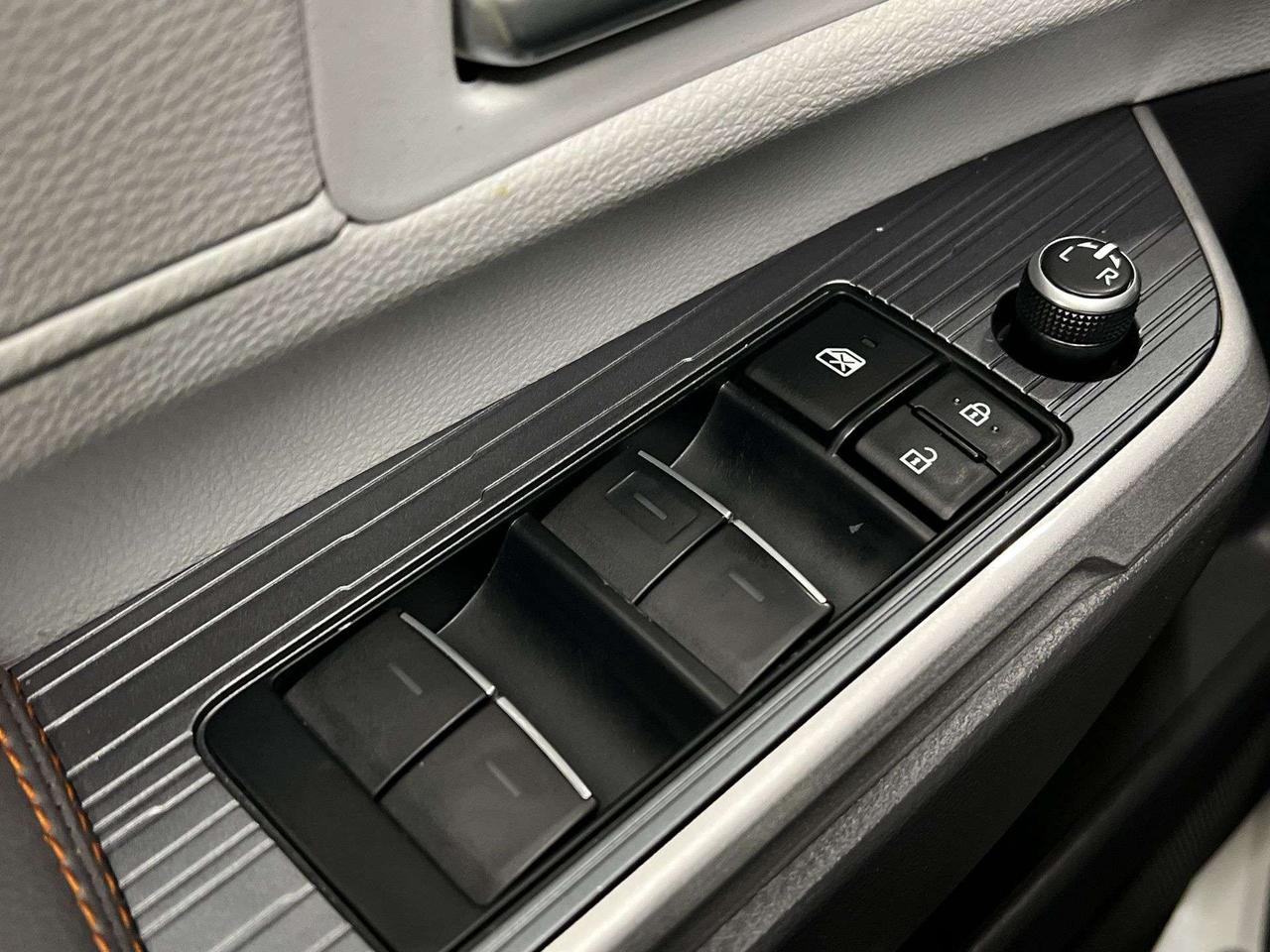2023 Toyota Sienna XSE PLUS HYBRID AWD |7-PASS| DVD| LEATHER| SUNROOF Photo