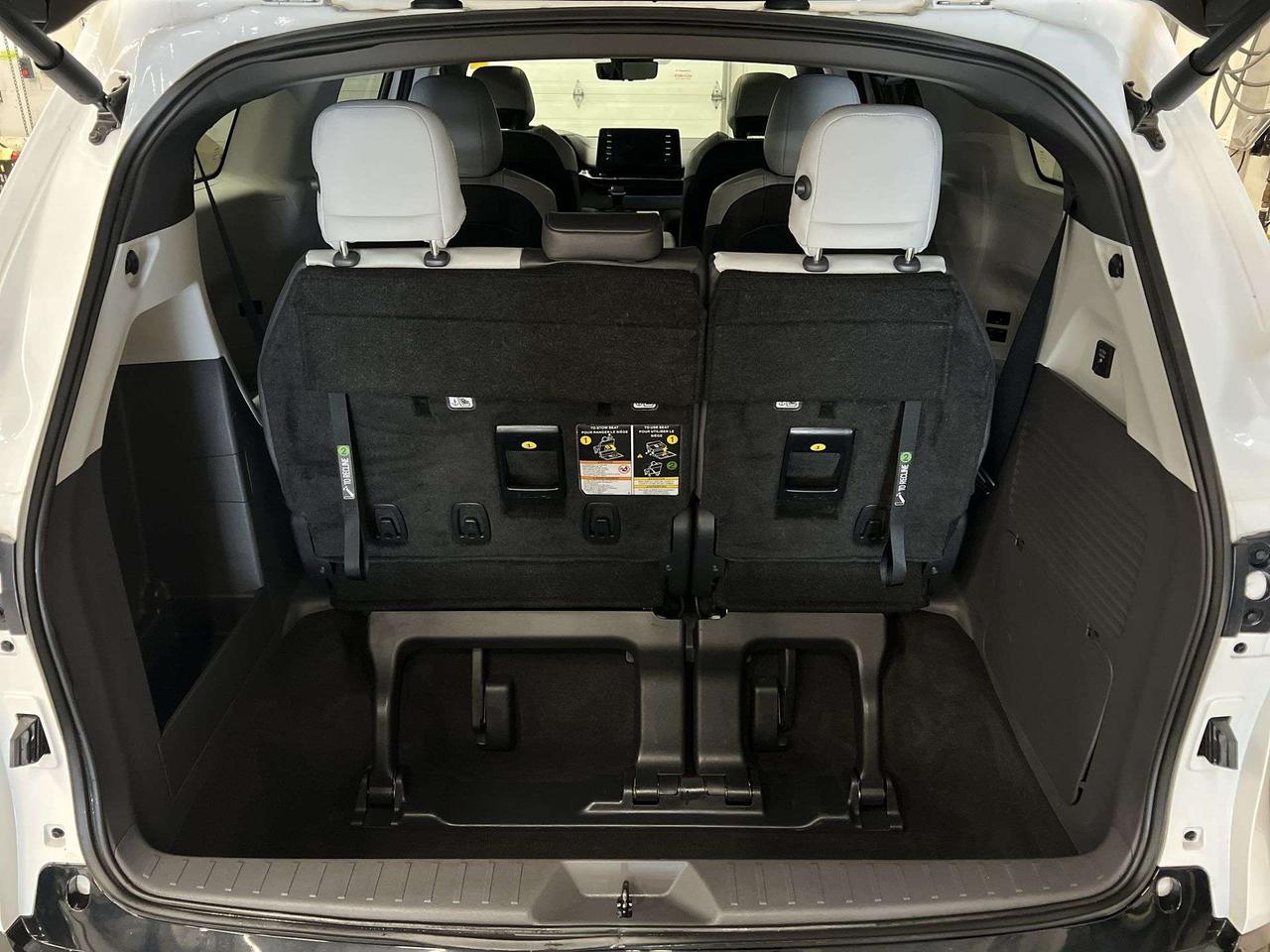 2023 Toyota Sienna XSE PLUS HYBRID AWD |7-PASS| DVD| LEATHER| SUNROOF Photo