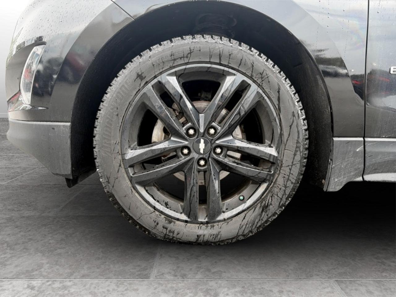 2020 Chevrolet Equinox LT Midnight Edition Photo