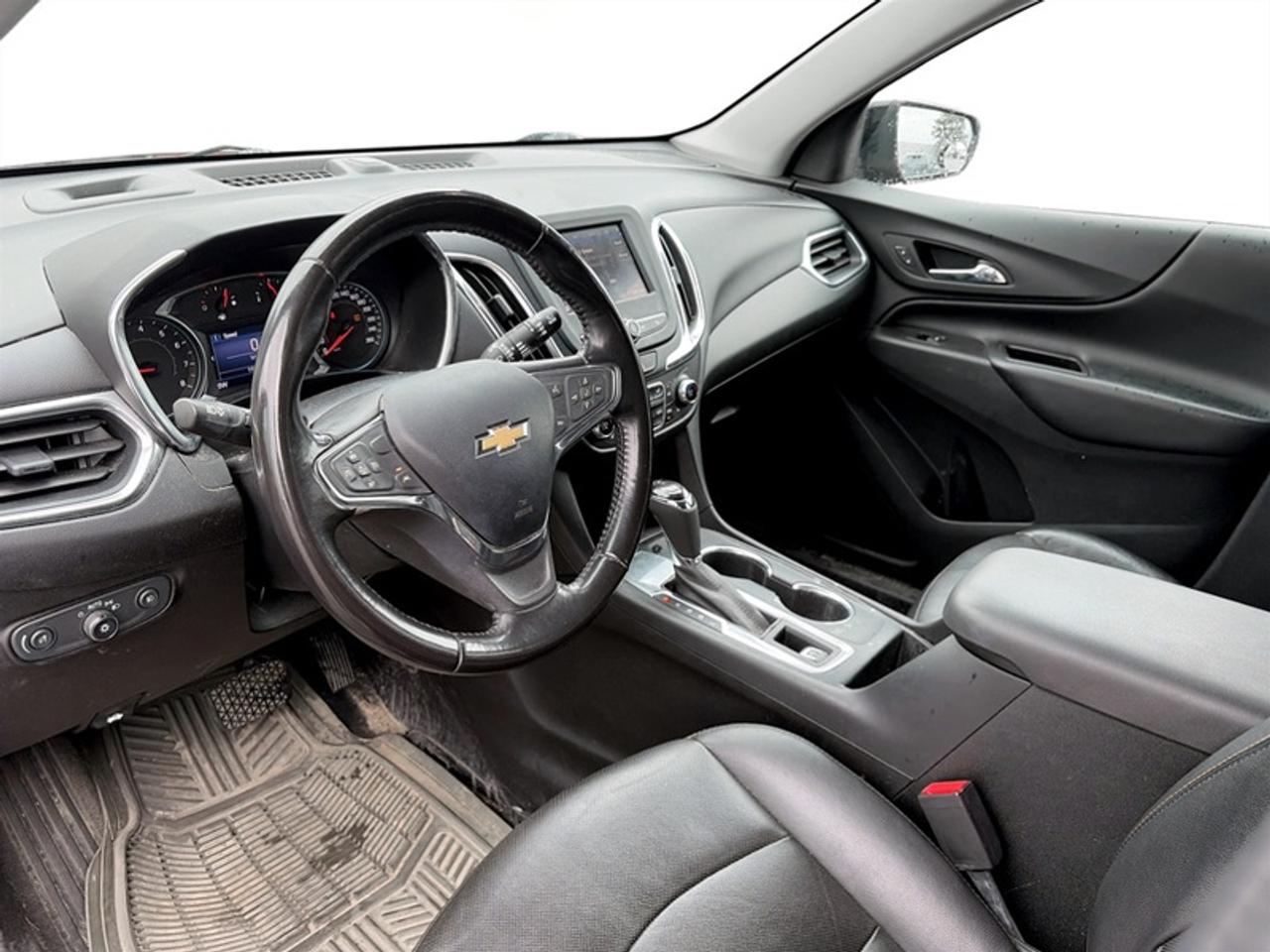 2020 Chevrolet Equinox LT Midnight Edition Photo