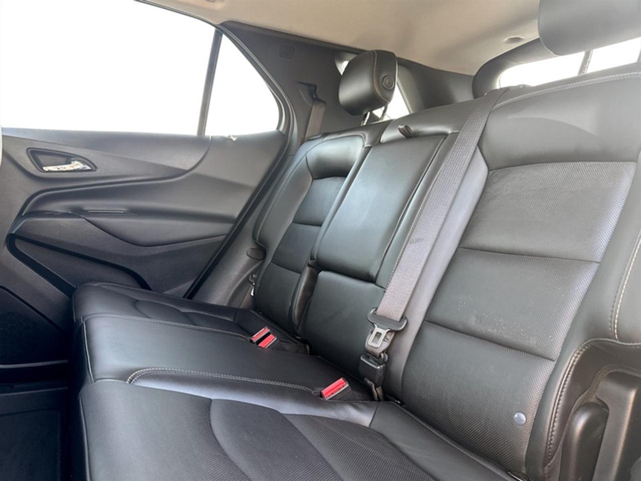2020 Chevrolet Equinox LT Midnight Edition  *CLEAN CARFAX* Photo