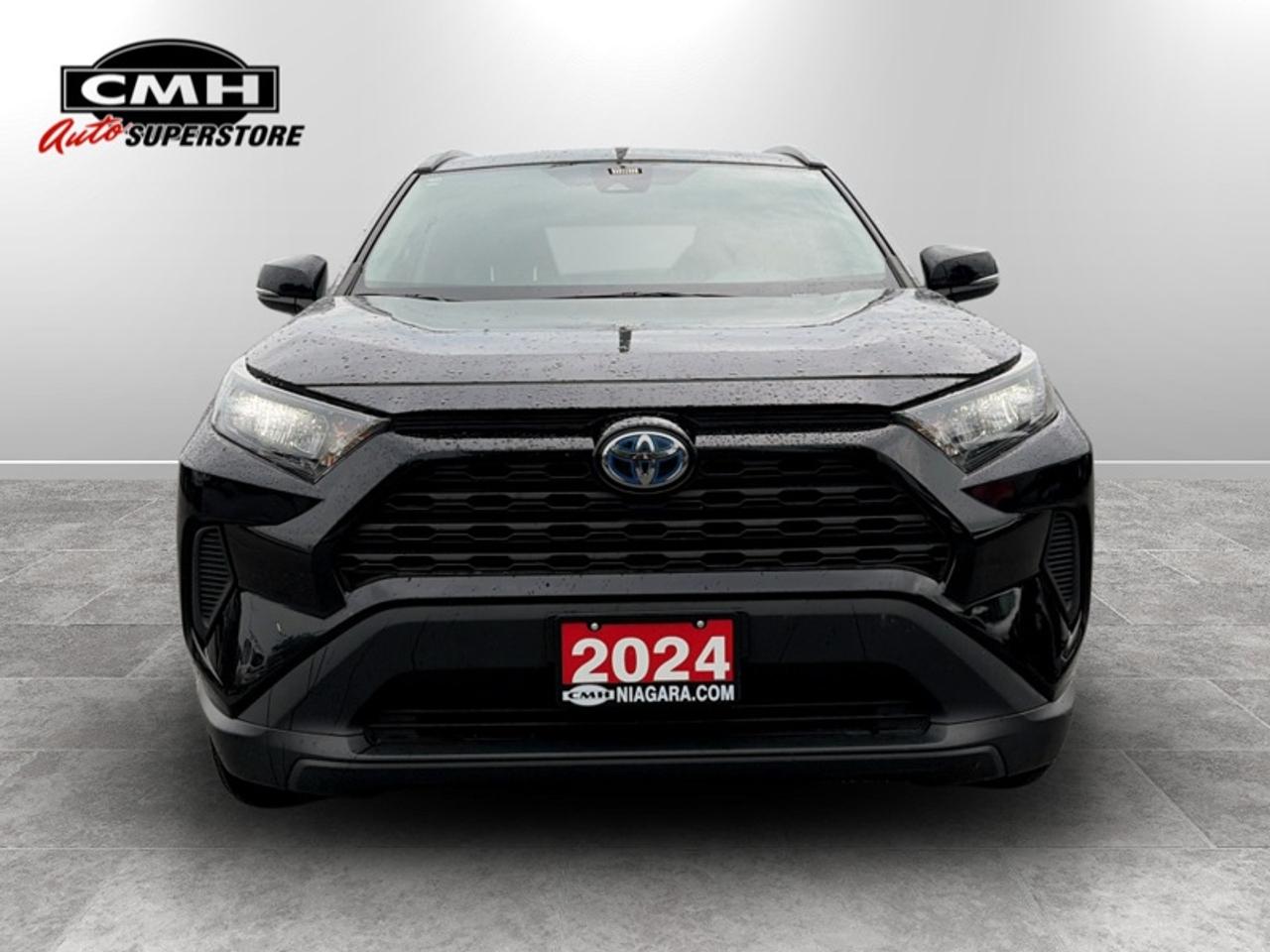 2024 Toyota RAV4 LE  **HYBRID - ONE OWNER** Photo