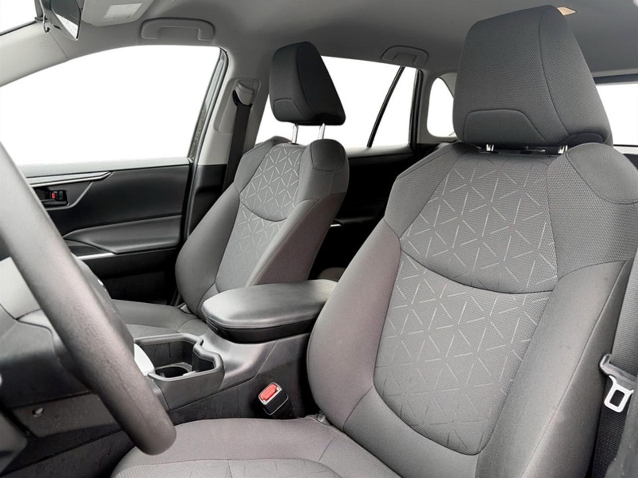 2024 Toyota RAV4 LE  **HYBRID - ONE OWNER** Photo