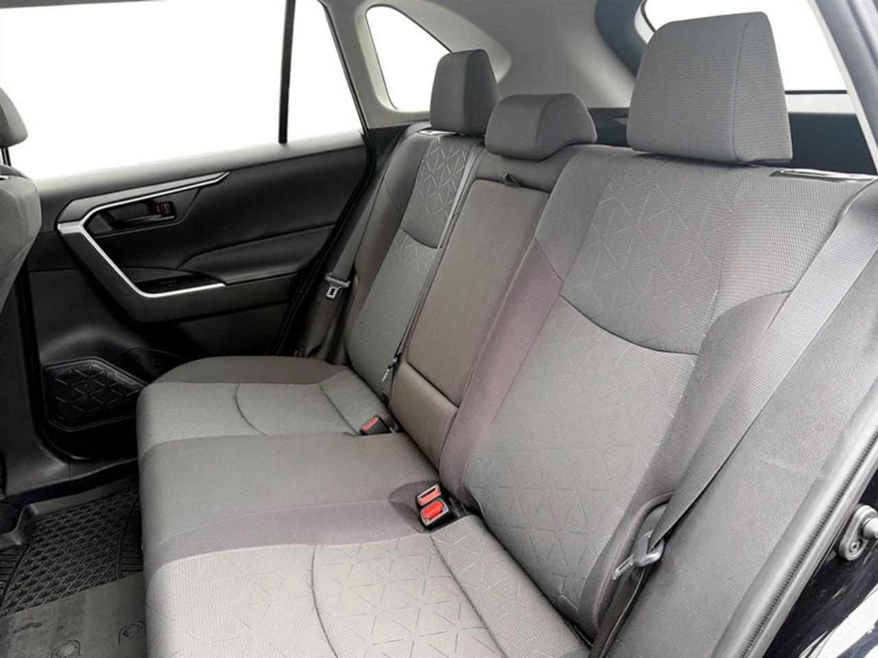 2024 Toyota RAV4 LE  **HYBRID - ONE OWNER** Photo