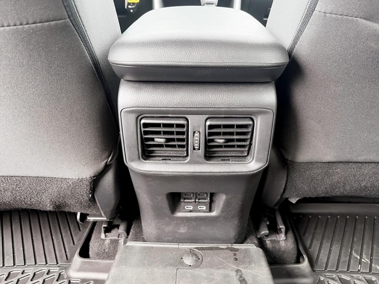 2024 Toyota RAV4 LE  **HYBRID - ONE OWNER** Photo