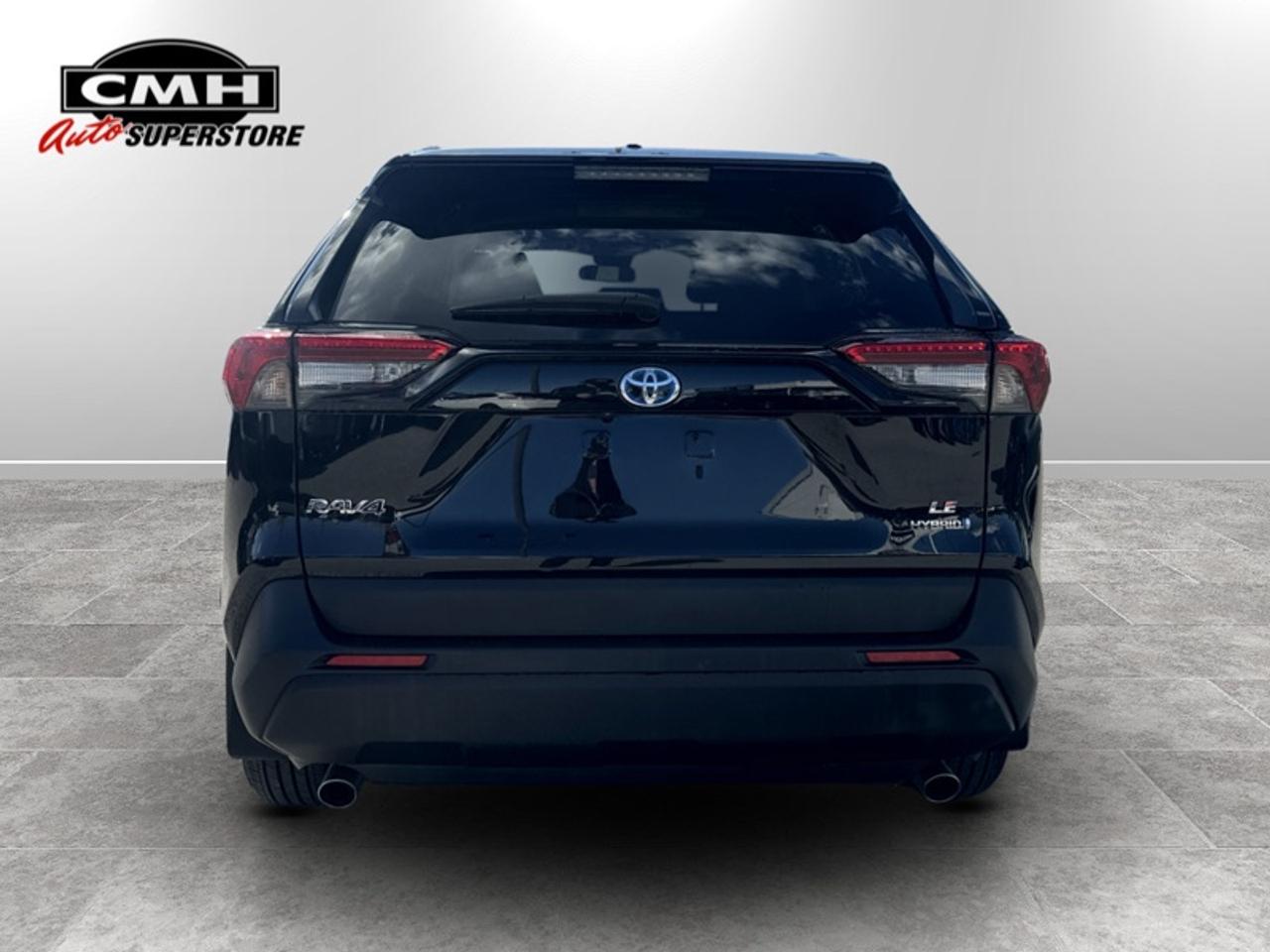 2024 Toyota RAV4 LE  **HYBRID - ONE OWNER** Photo