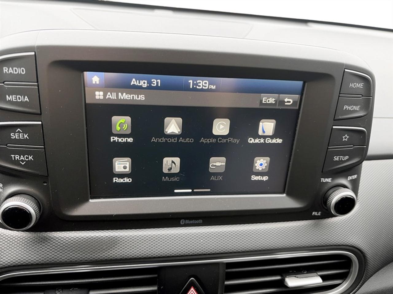 2020 Hyundai KONA Preferred  **CLEAN CARFAX - LOW KMS** Photo