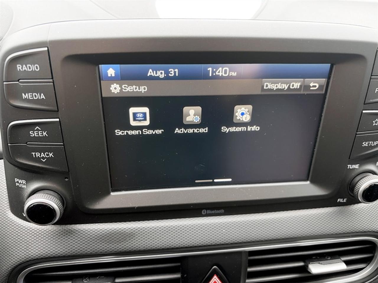 2020 Hyundai KONA Preferred  **CLEAN CARFAX - LOW KMS** Photo