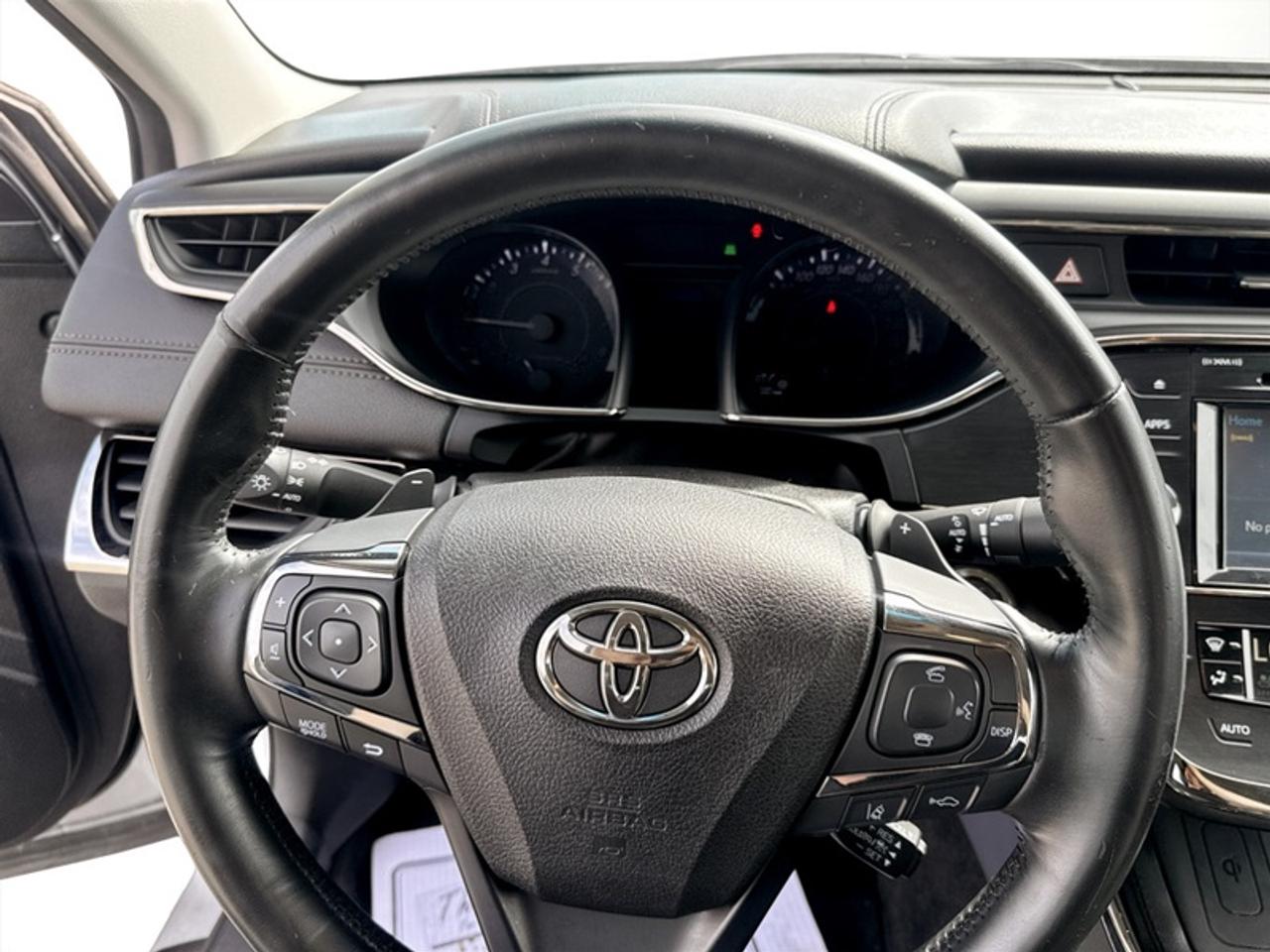 2018 Toyota Avalon Limited  **COOLED SEATS - SUNROOF** Photo