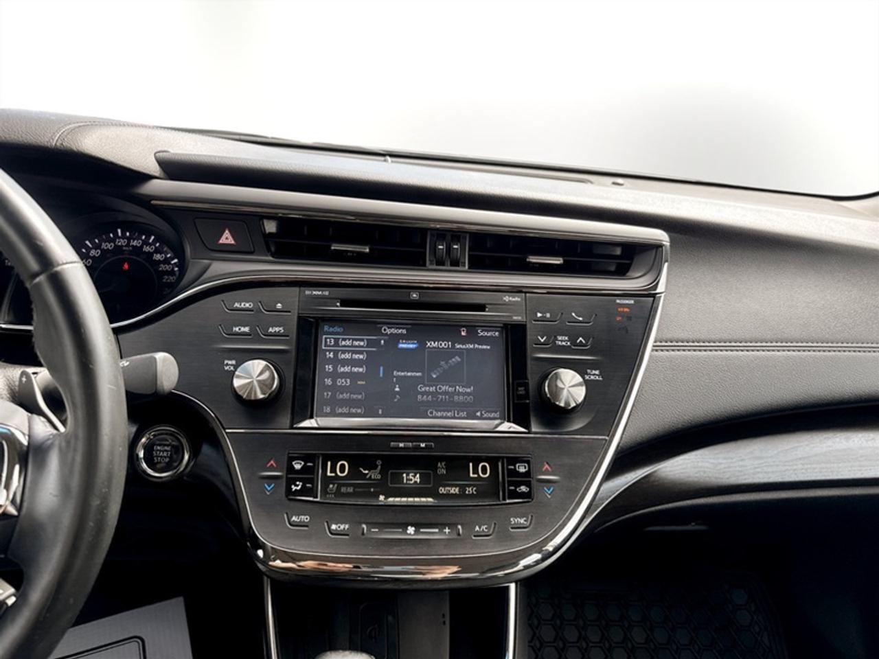 2018 Toyota Avalon Limited  **COOLED SEATS - SUNROOF** Photo