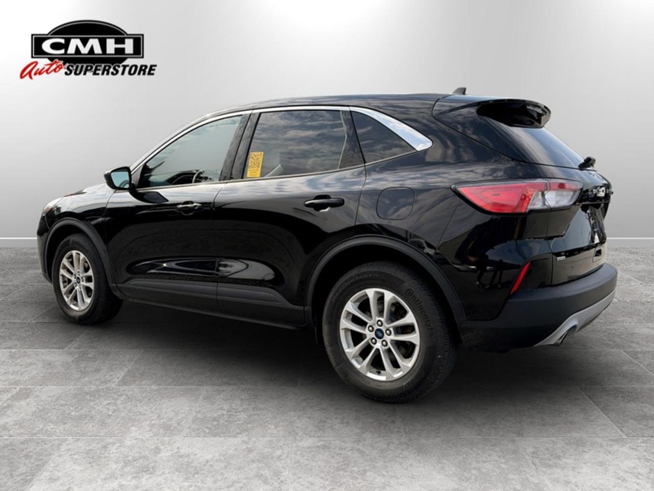 2022 Ford Escape SE  **LOW KMS - CLEAN CARFAX** Photo