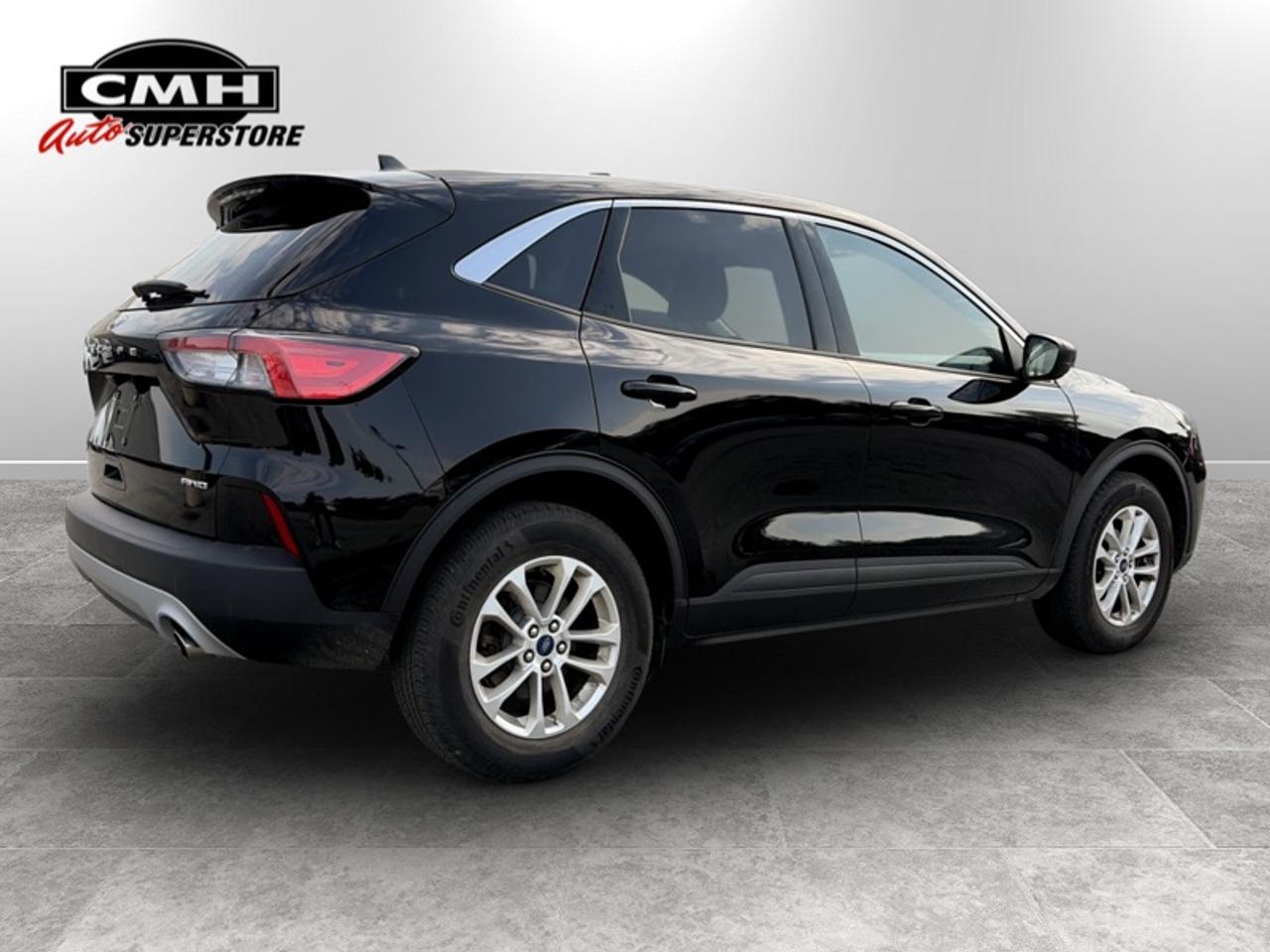 2022 Ford Escape SE  **LOW KMS - CLEAN CARFAX** Photo