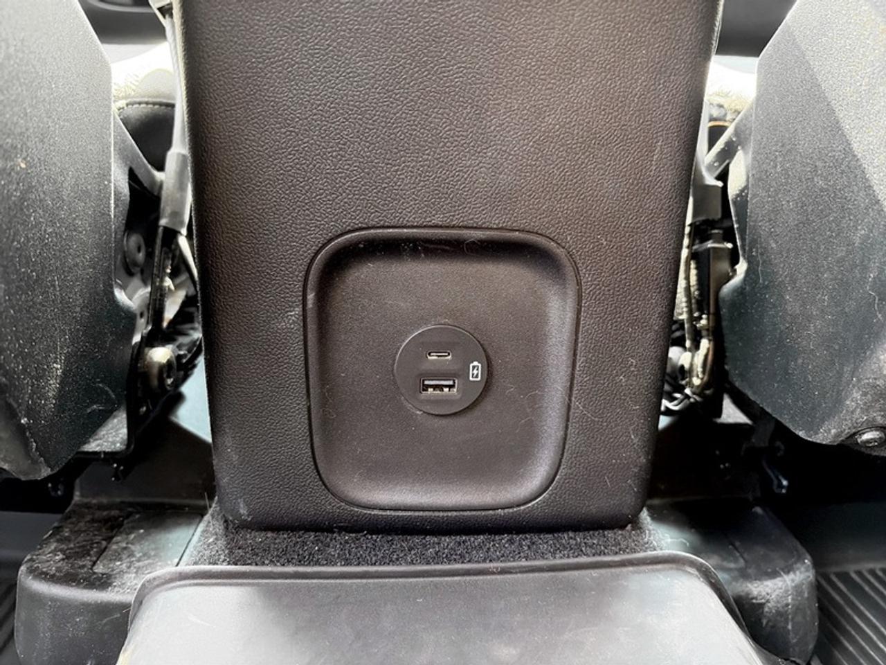 2022 Ford Escape SE  **LOW KMS - CLEAN CARFAX** Photo