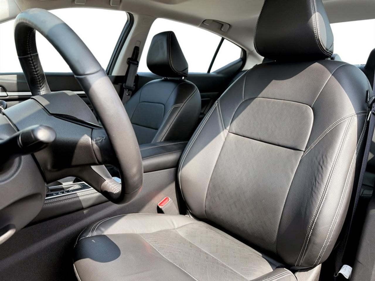 2023 Nissan Altima Platinum  **18 SERVICE RECORDS** Photo