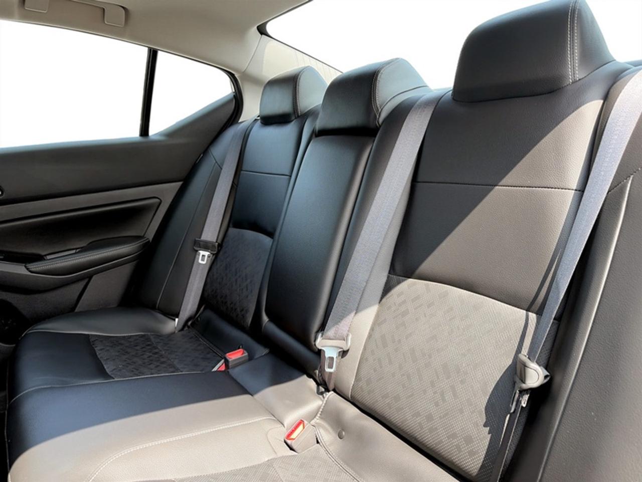 2023 Nissan Altima Platinum  **18 SERVICE RECORDS** Photo