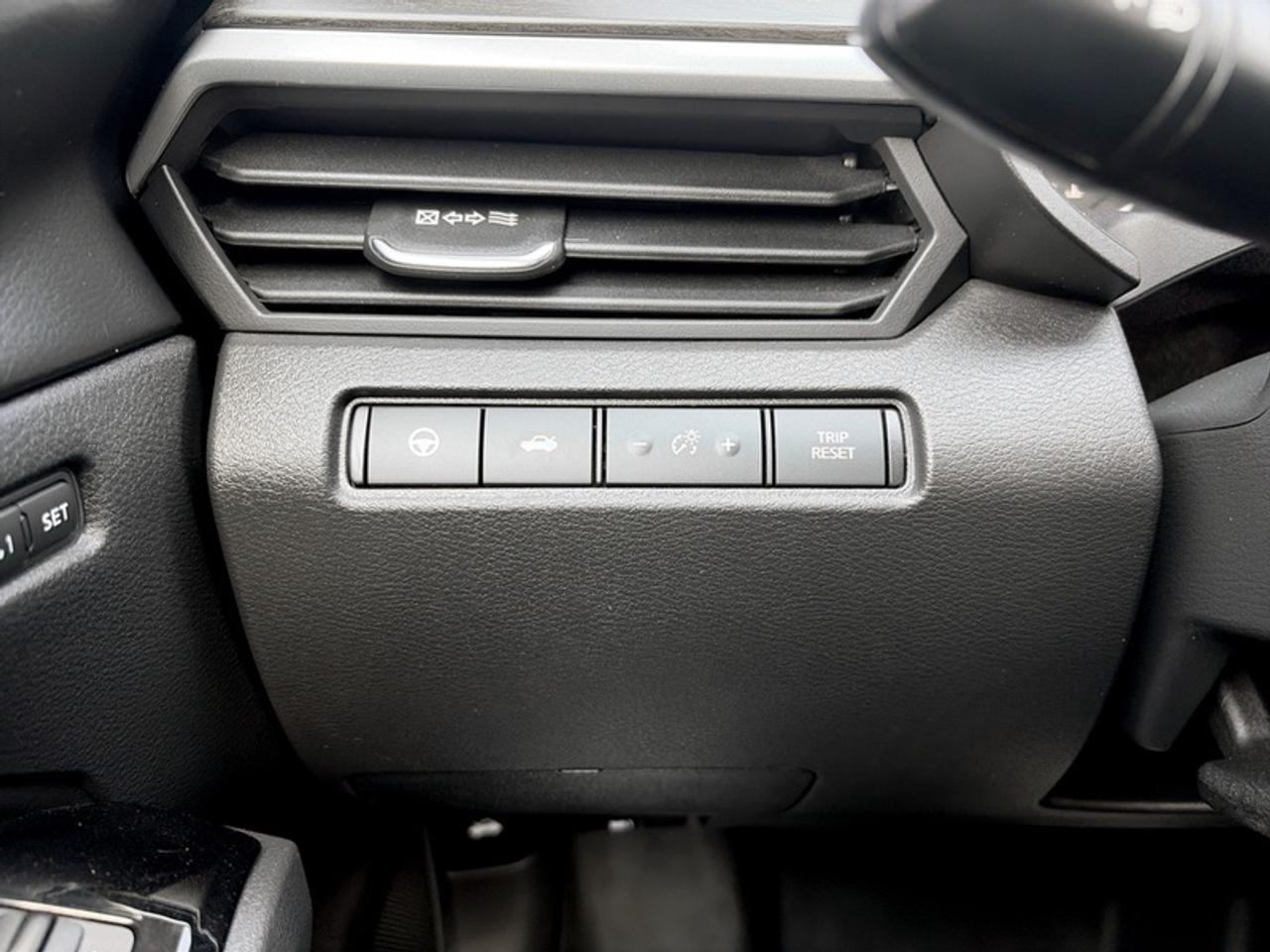 2023 Nissan Altima Platinum  **18 SERVICE RECORDS** Photo