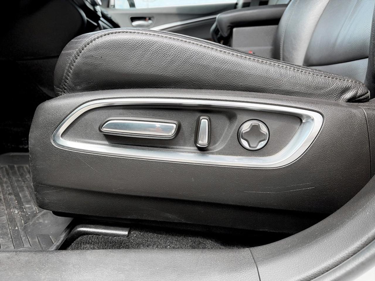 2020 Acura MDX Tech SH-AWD Photo