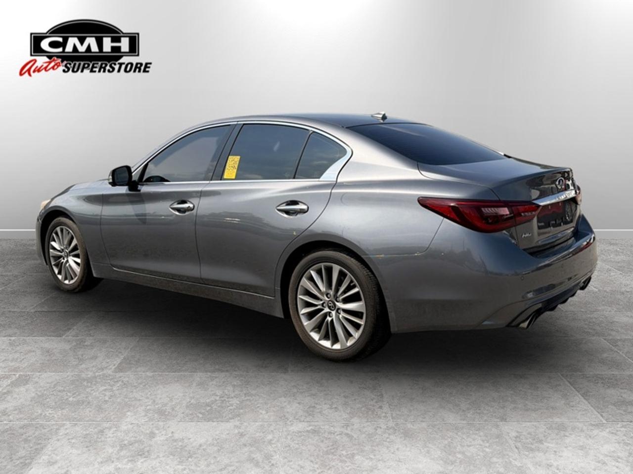 2024 Infiniti Q50 LUXE  **GREAT MILEAGE** Photo
