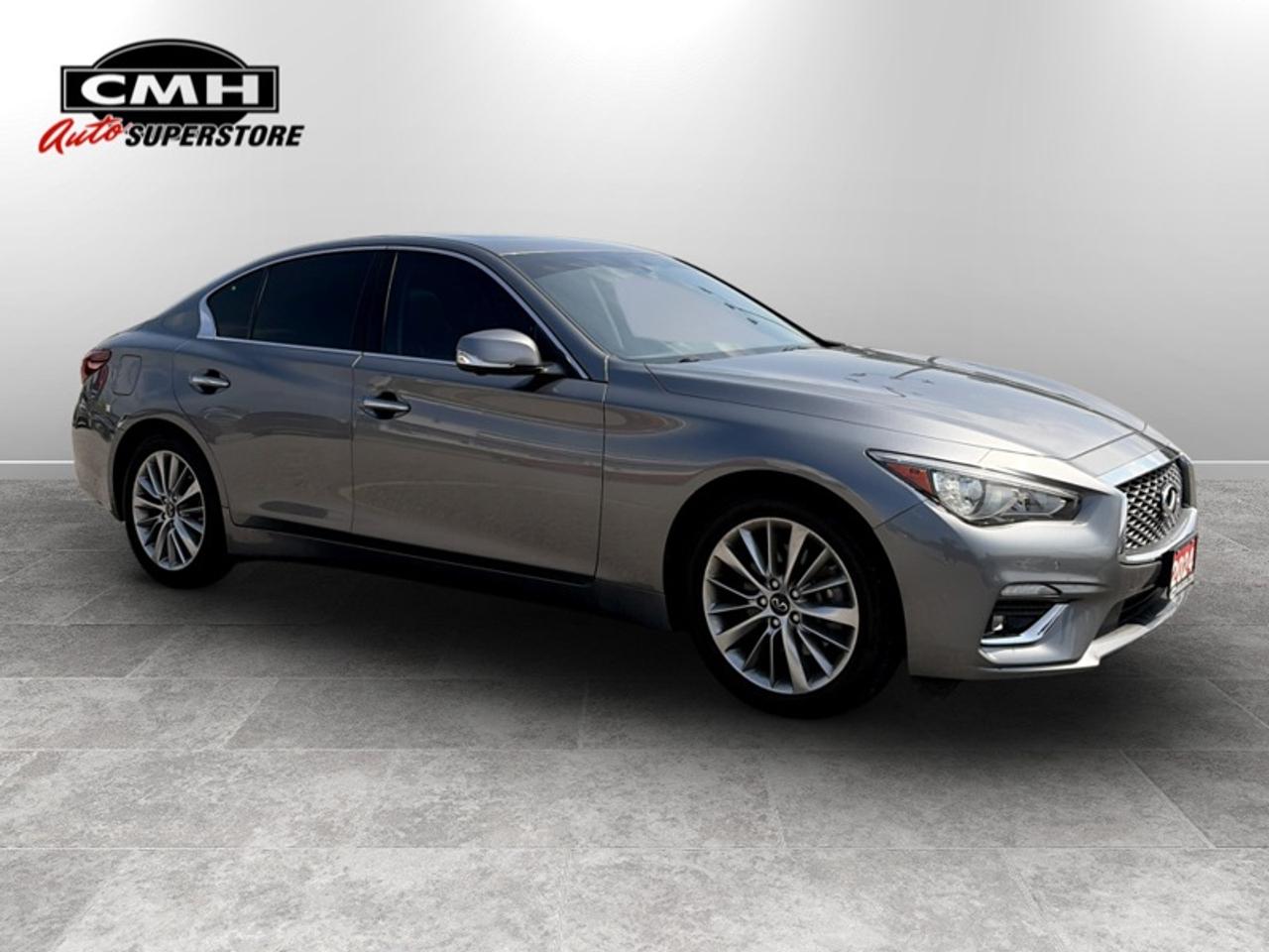 2024 Infiniti Q50 LUXE  **GREAT MILEAGE** Photo4