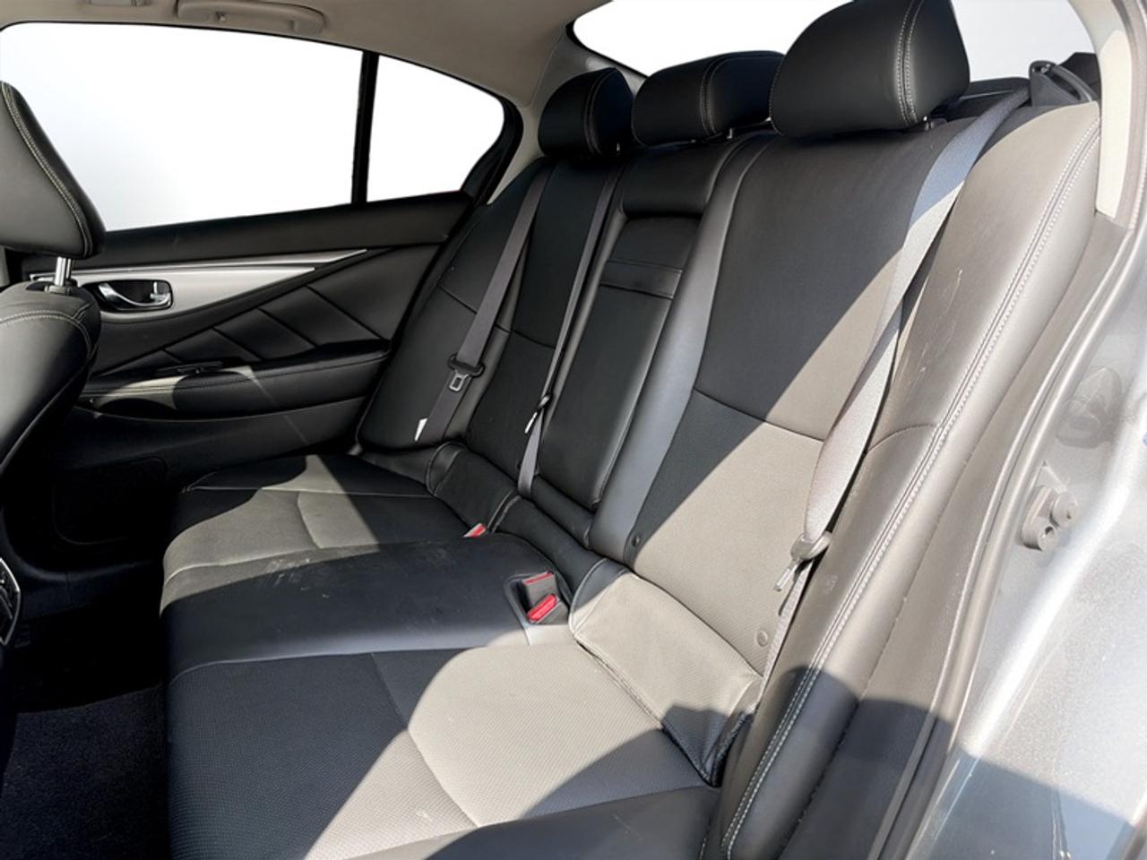 2024 Infiniti Q50 LUXE  **GREAT MILEAGE** Photo