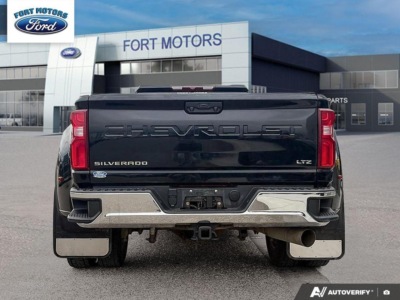 2022 Chevrolet Silverado 3500HD LTZ Photo4