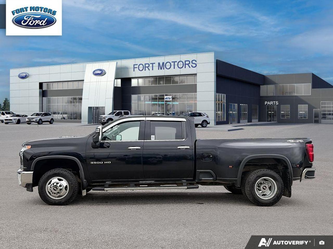 2022 Chevrolet Silverado 3500HD LTZ Photo2