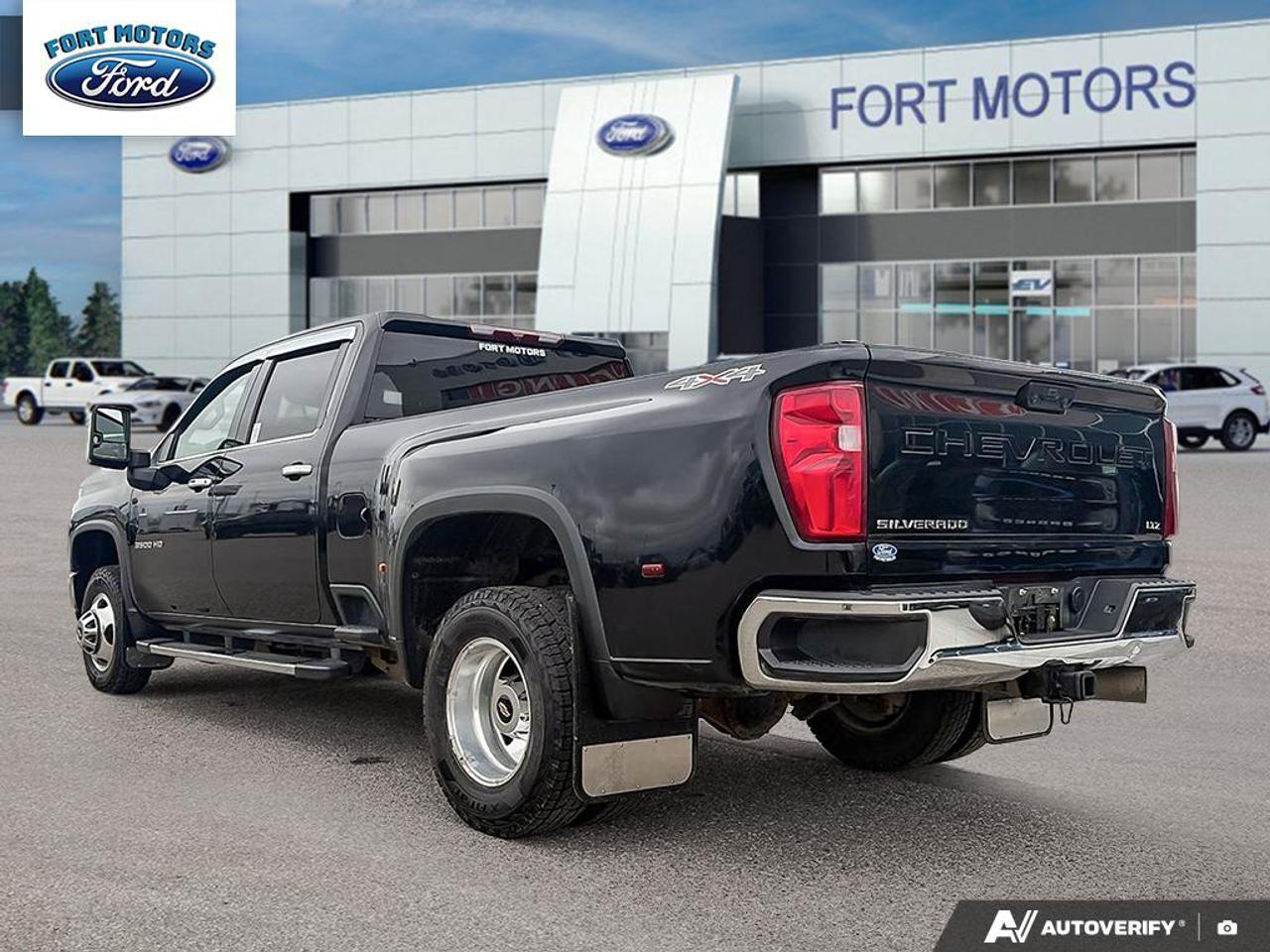 2022 Chevrolet Silverado 3500HD LTZ Photo3