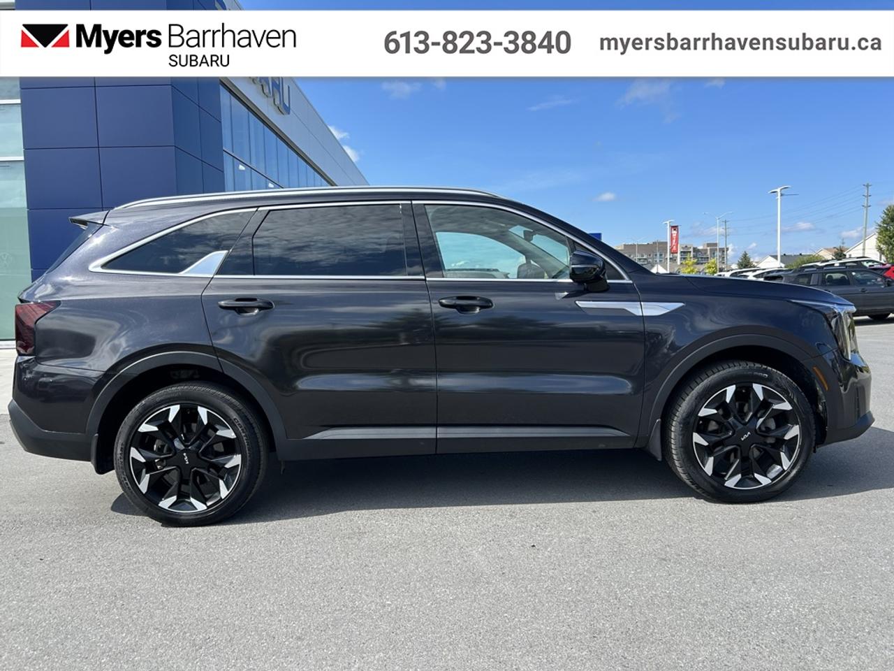 2025 Kia Sorento EX  - Leather Seats Photo