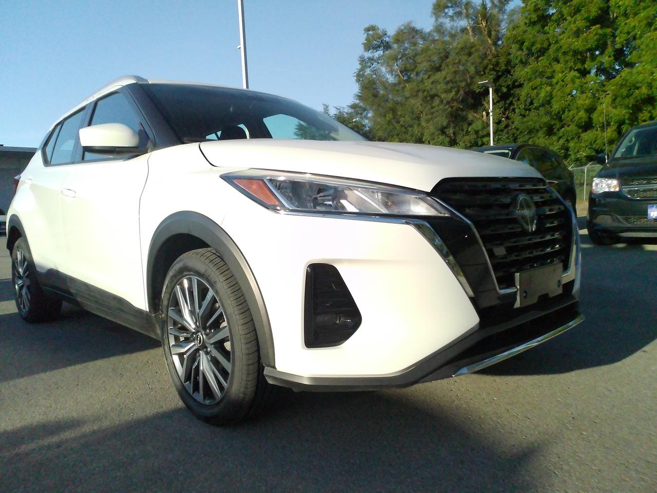 2025 Nissan Kicks Play S Photo5