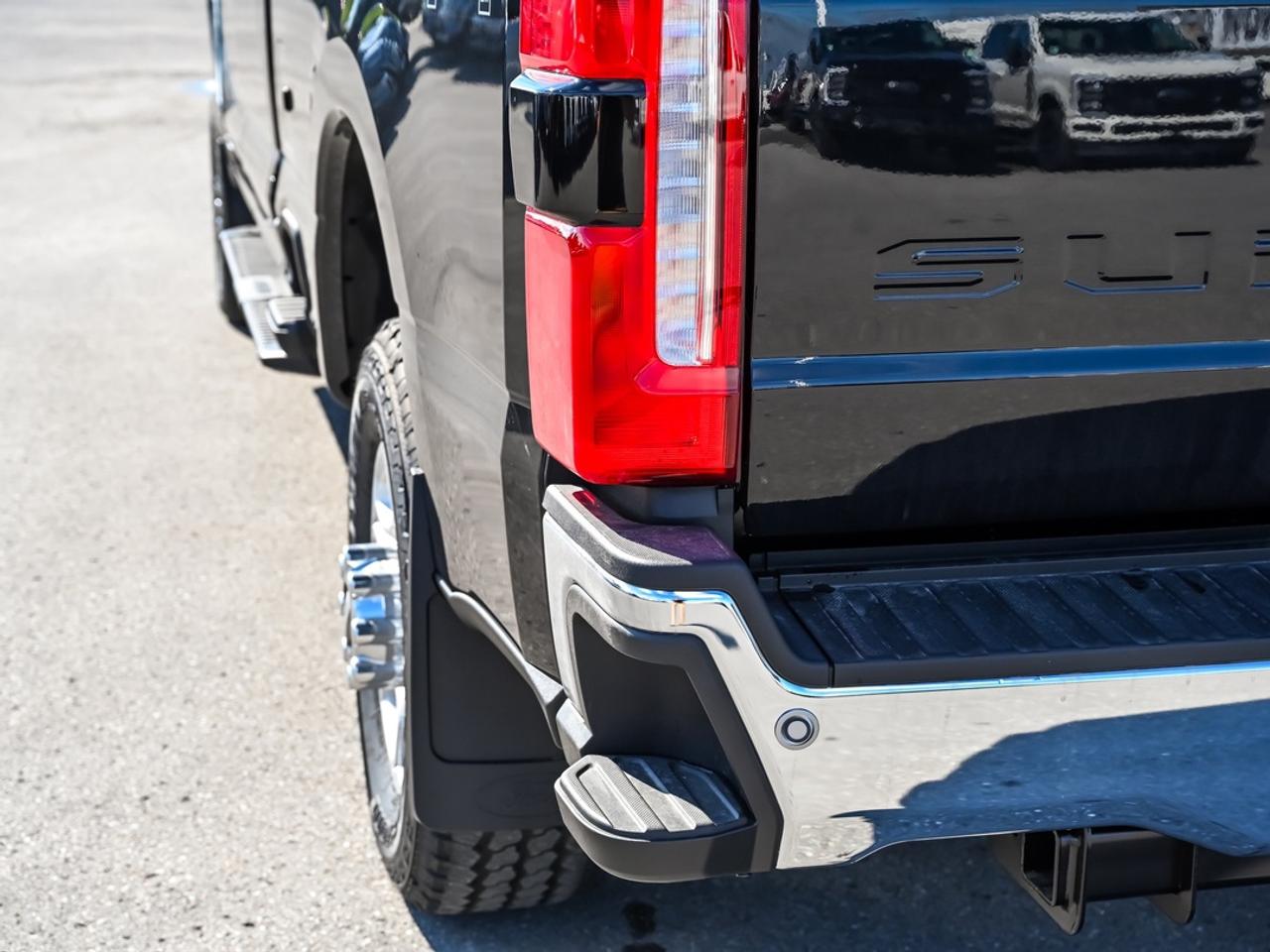 2026 Ford F-350 Super Duty SRW XLT Photo