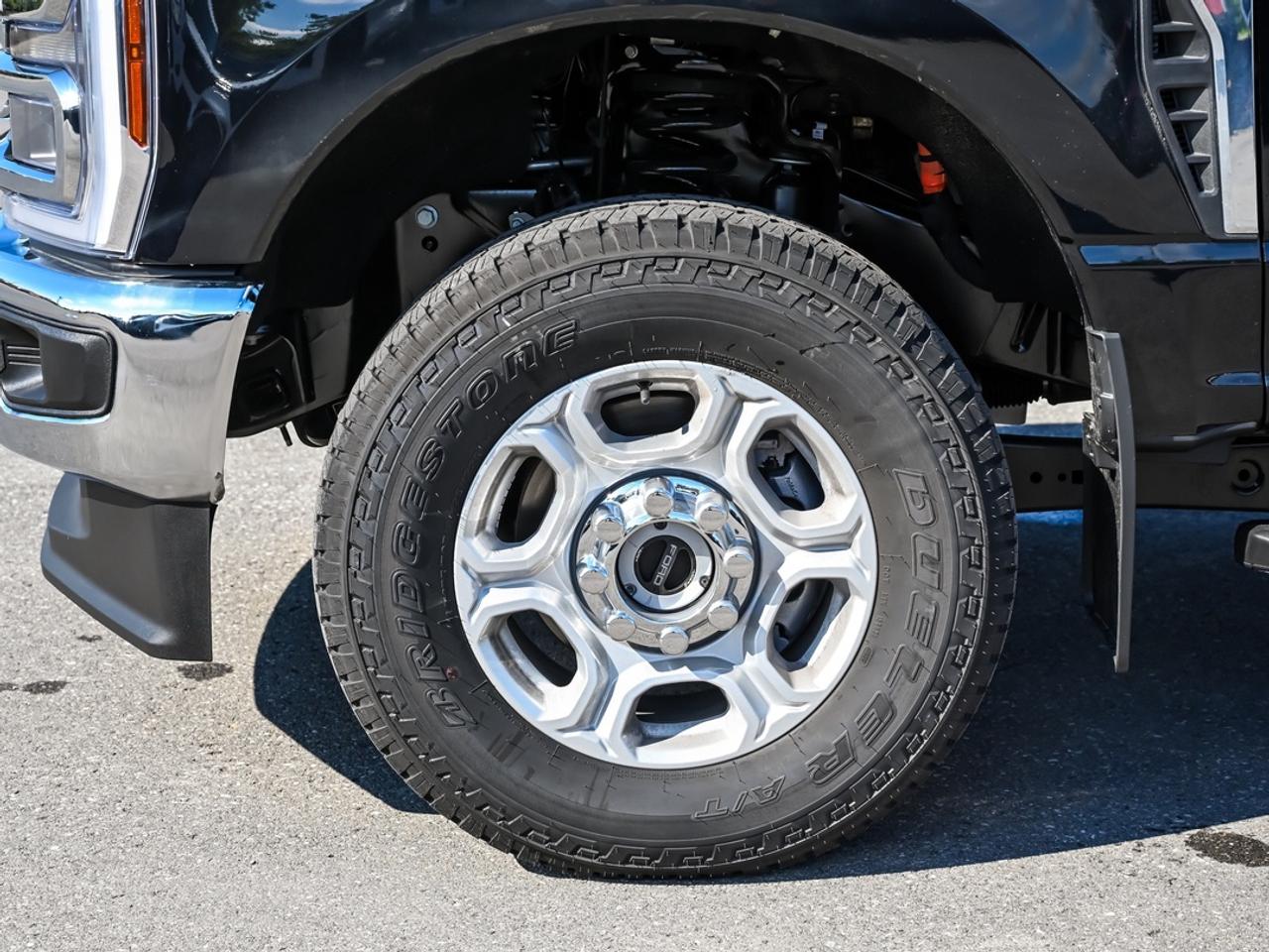 2026 Ford F-350 Super Duty SRW XLT Photo