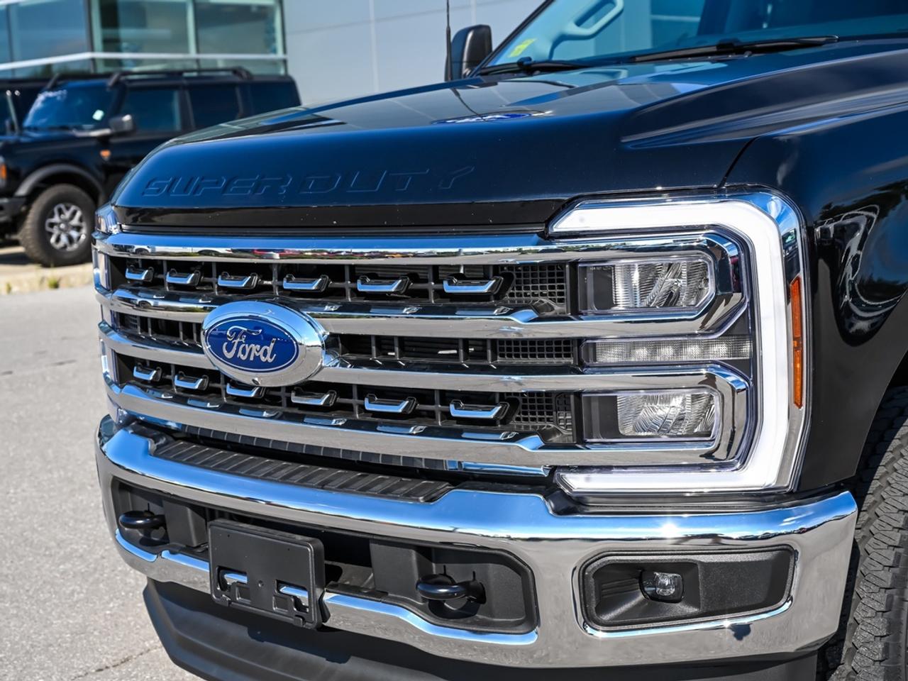 2026 Ford F-350 Super Duty SRW XLT Photo
