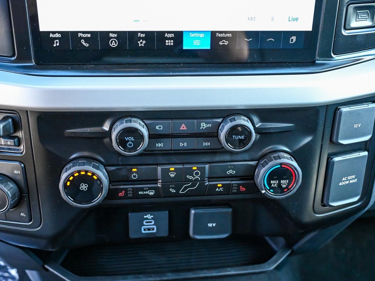 2026 Ford F-350 Super Duty SRW XLT Photo