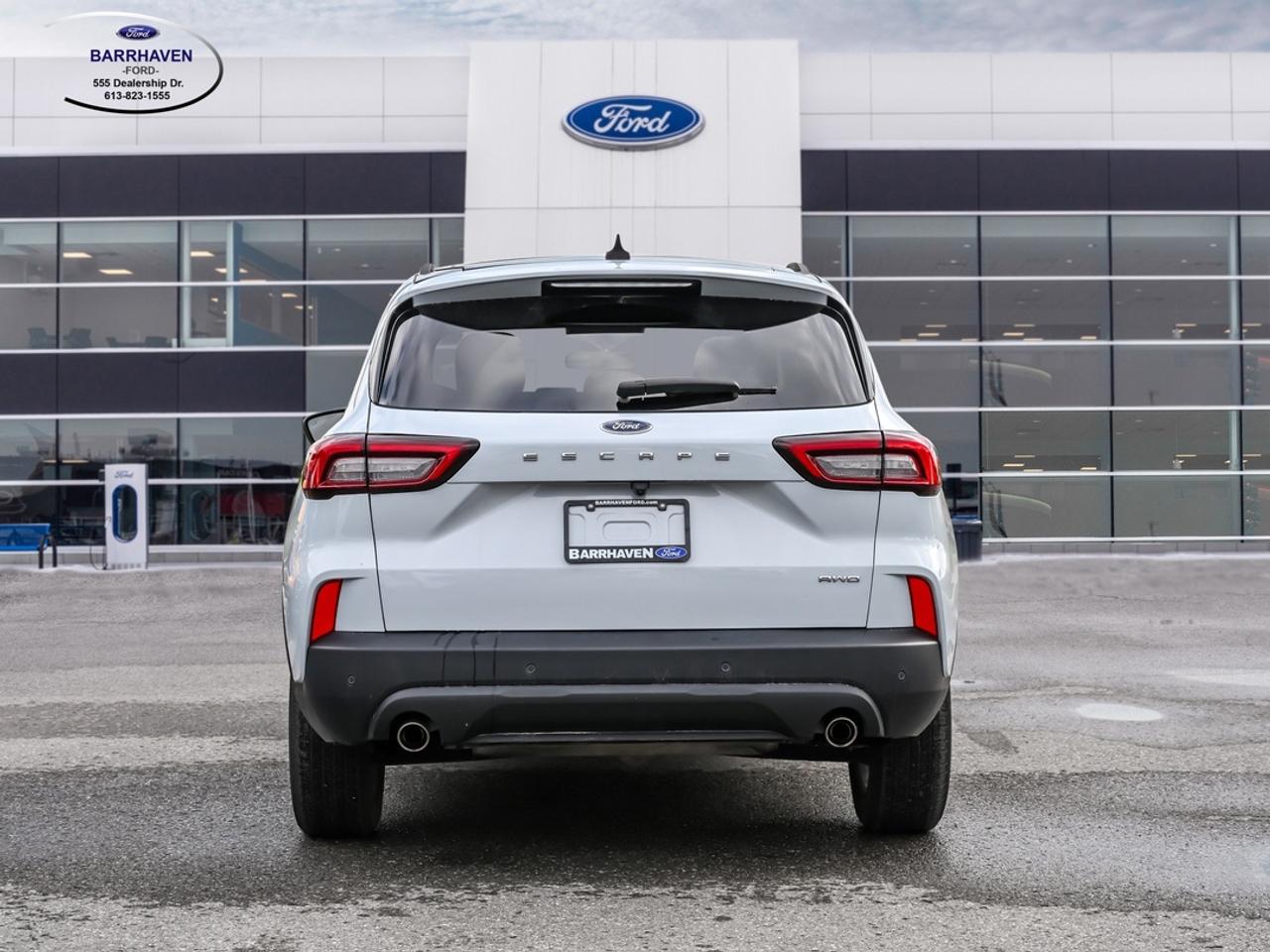 2025 Ford Escape ST-Line Photo4