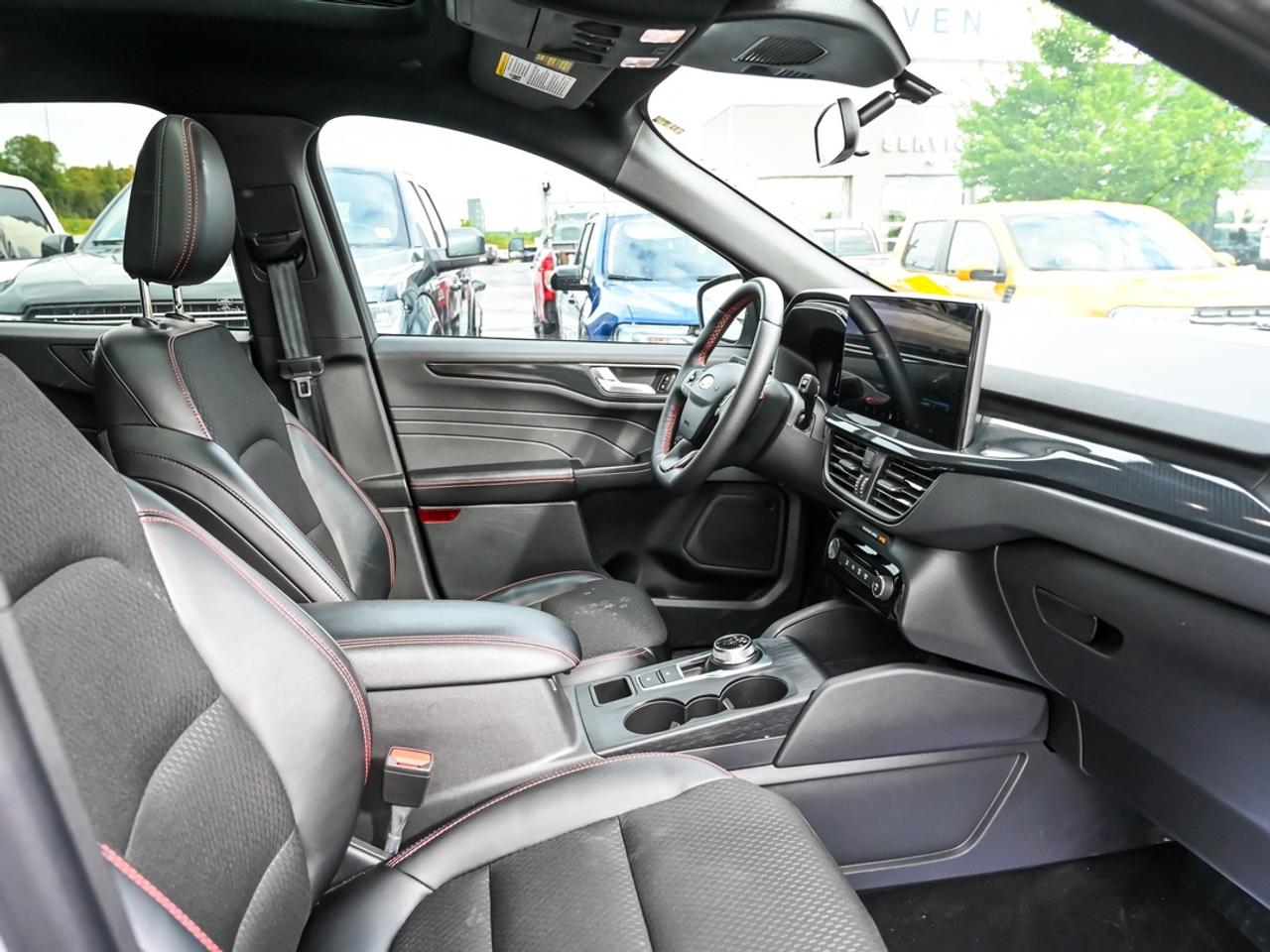 2025 Ford Escape ST-Line Photo