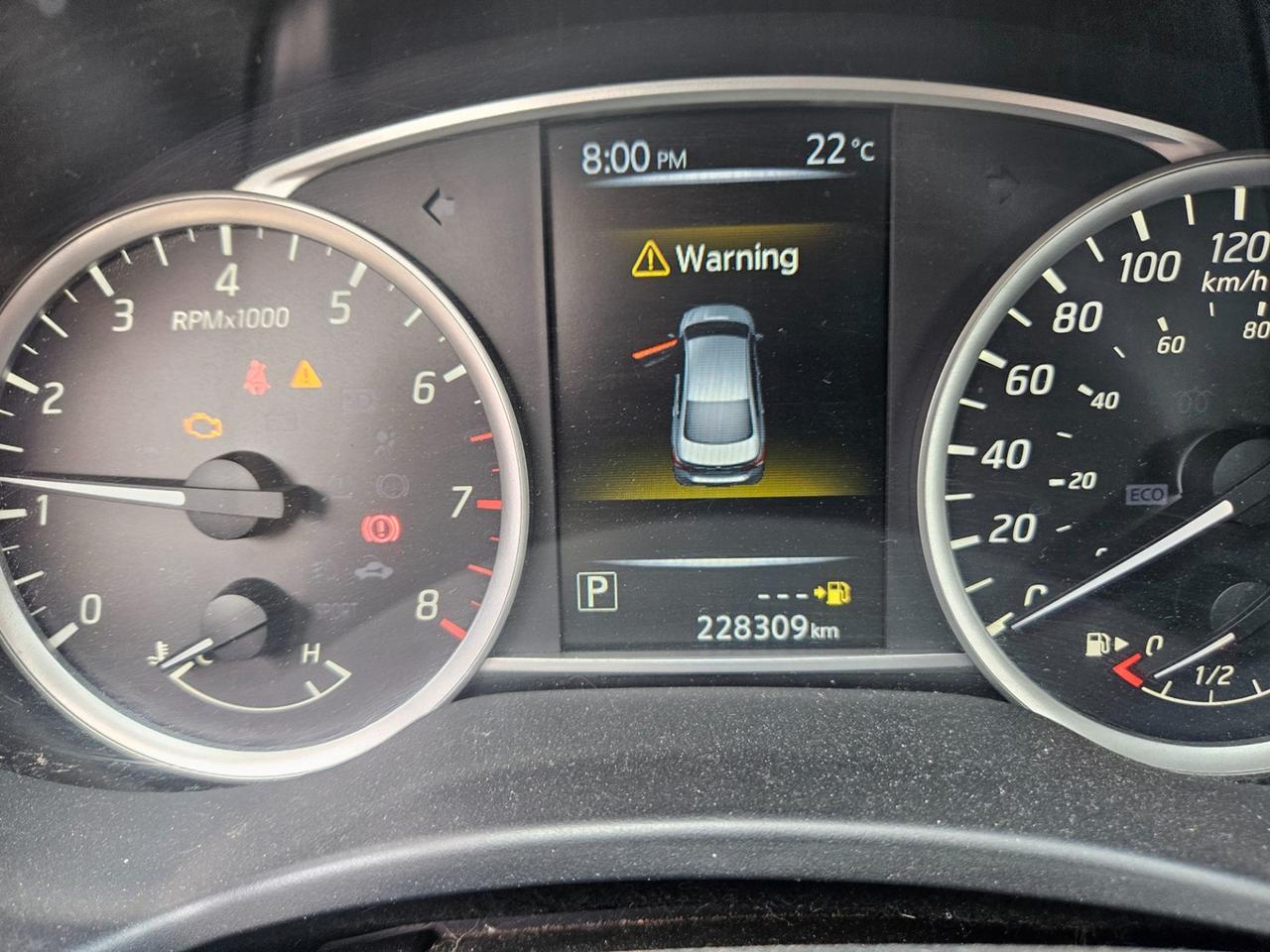 14701218.833114295