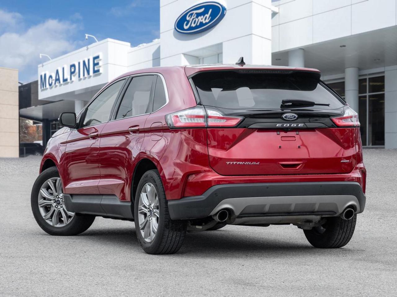 2022 Ford Edge Titanium Photo