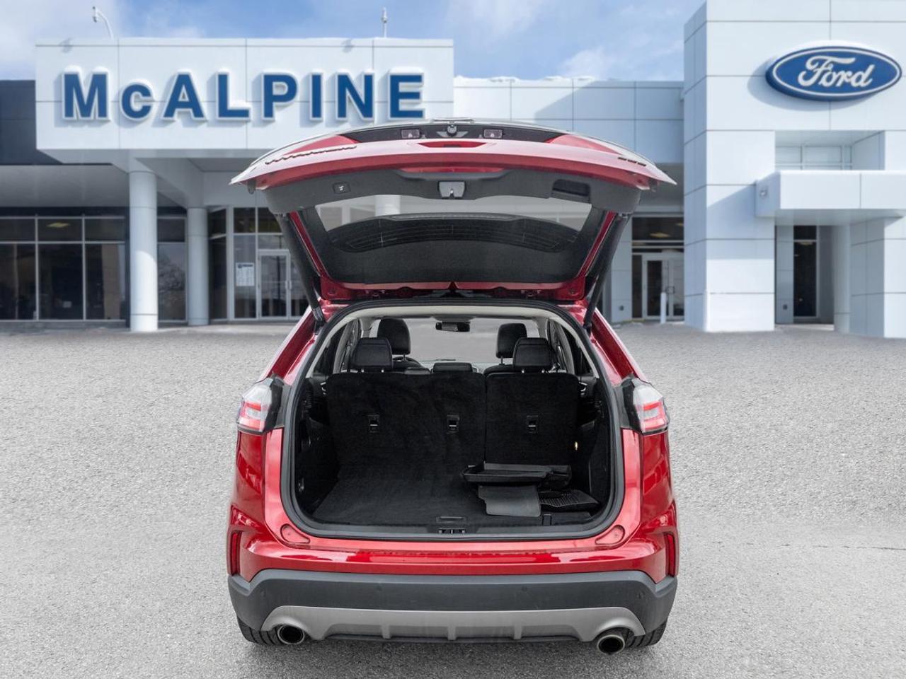 2022 Ford Edge Titanium Photo