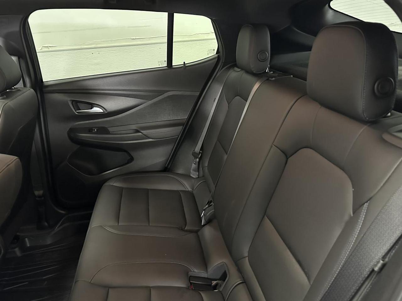 2024 Buick Envista Sport Touring SPORT TOURING/15000KM/SUNROOF/LEATHER/OFF 1 OWNER LEASE! Photo