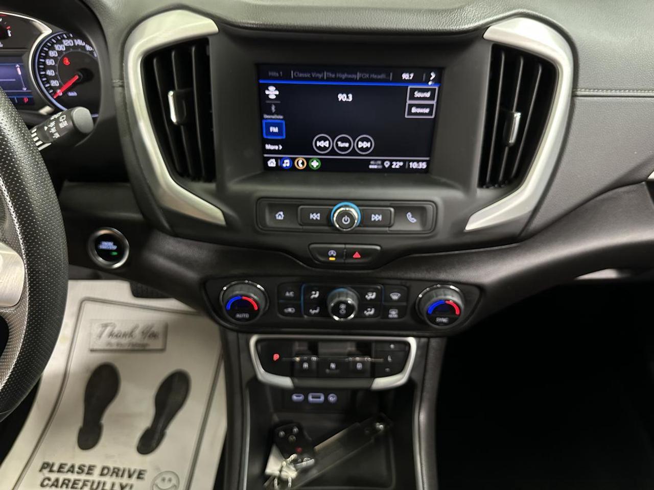 2024 GMC Terrain SLE/AWD/28000KM/OFF 1 OWNER GMAC LEASE! Photo