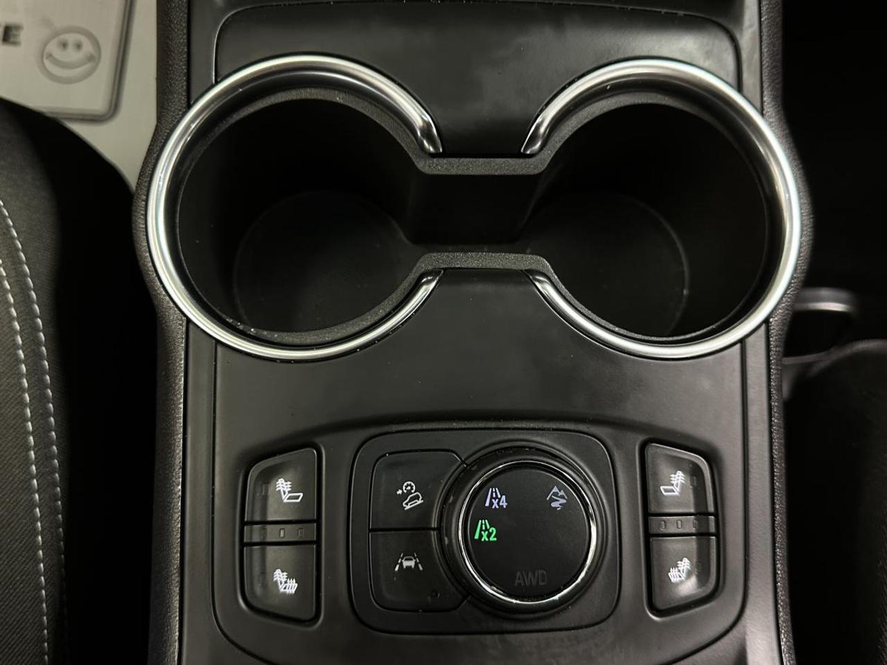 2024 GMC Terrain SLE/AWD/28000KM/OFF 1 OWNER GMAC LEASE! Photo