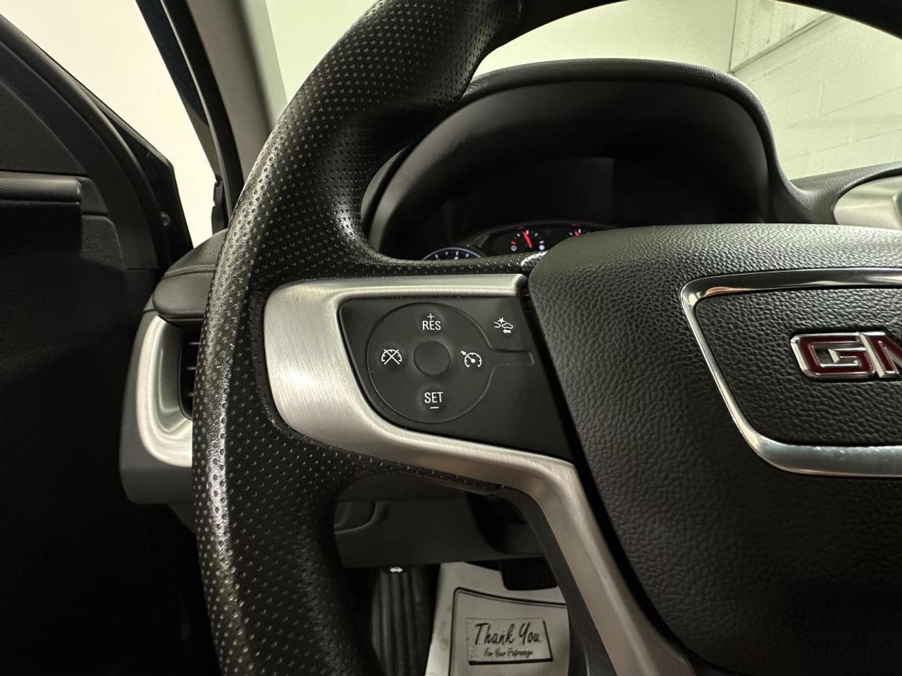 2024 GMC Terrain SLE/AWD/28000KM/OFF 1 OWNER GMAC LEASE! Photo