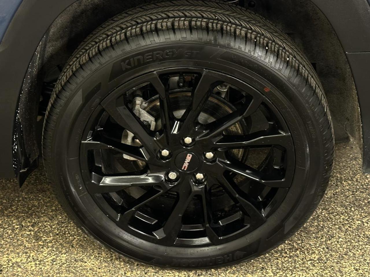 2024 GMC Terrain SLE/AWD/28000KM/OFF 1 OWNER GMAC LEASE! Photo