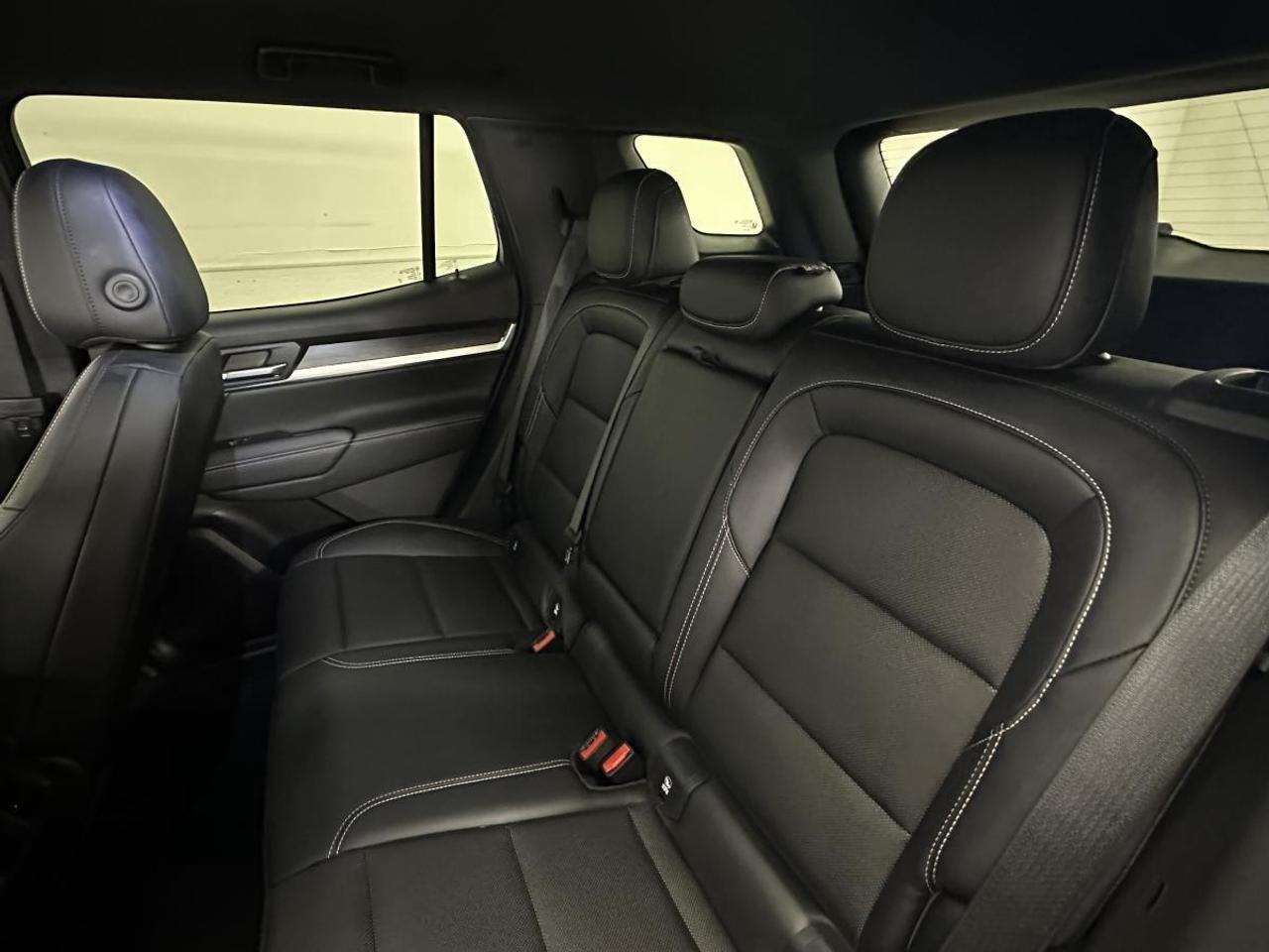 2026 GMC Terrain Elevation ELEVATION/AWD/LEATHER/NAVIGATION/42KM! Photo