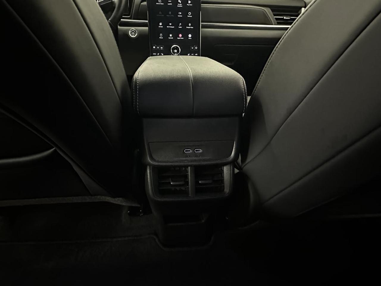 2026 GMC Terrain Elevation ELEVATION/AWD/LEATHER/NAVIGATION/42KM! Photo