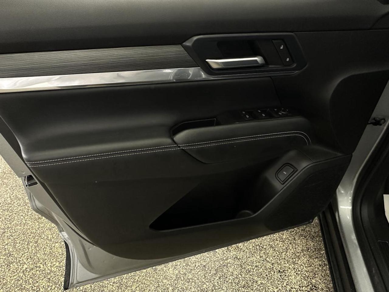 2026 GMC Terrain Elevation ELEVATION/AWD/LEATHER/NAVIGATION/42KM! Photo