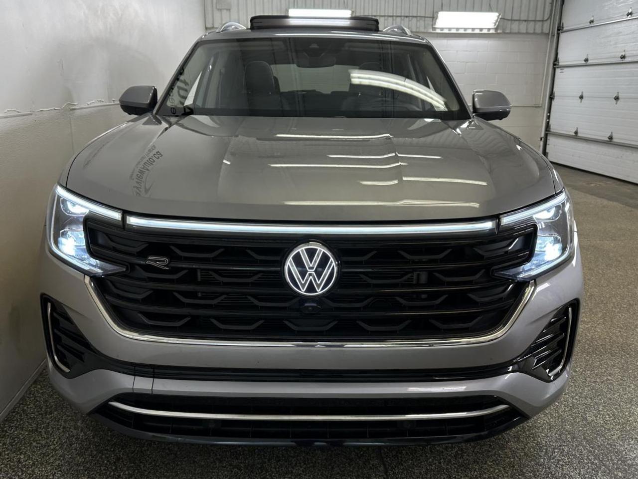 2026 Volkswagen Atlas 2.0 TSI Execline EXECLINE/4MOTION/AWD/7 PASSENGER/PANOROOF/MORE! Photo5